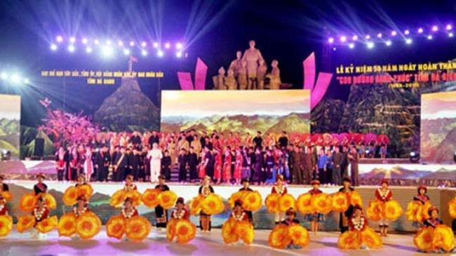 Celebration of 50th anniversary of the Happiness Road  - ảnh 1